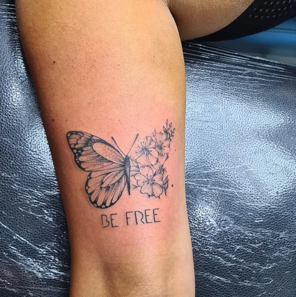 Papillon, fleurs et lettrage