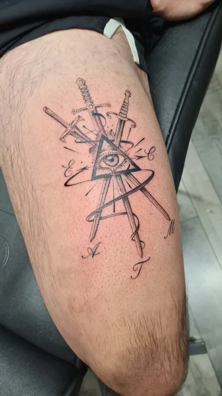 Œil et motifs géométriques